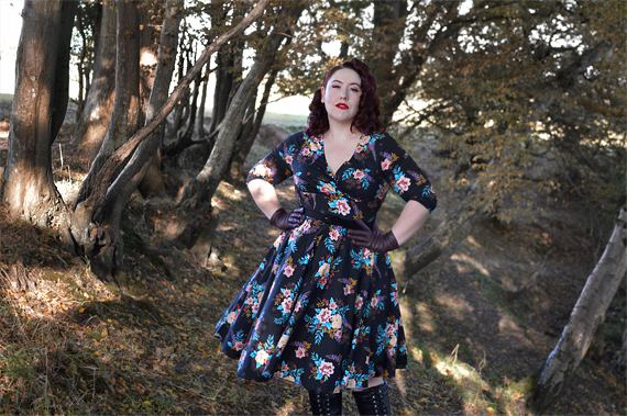 Hell Bunny Blue Bell 50s dress plus size pinup Miss Amy May fit review