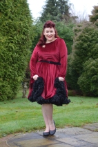 Miss Amy May plus size pinup review Dolly & Dotty 23 inches 59cm soft nylon fluffy petticoat giveaway contest