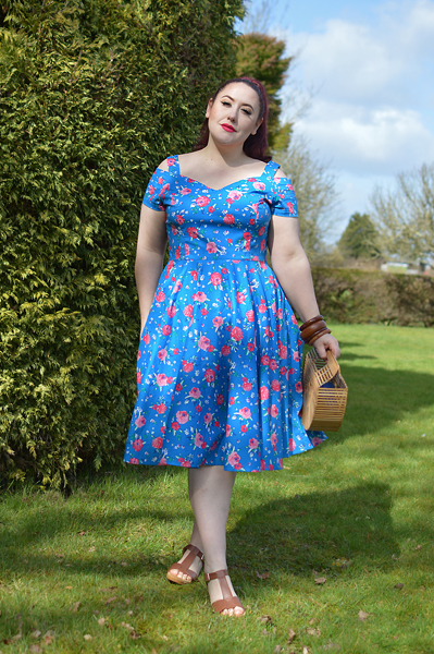 Plus size pinup Miss Amy May models the Chantilly 50s dress she was gifted by Hell Bunny for a fit and size review
