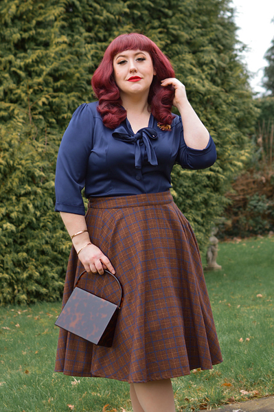 Plus size pinup Miss Amy May models the Sophie woollen skirt by Timeless London for a fit and size review